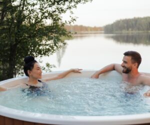 The Top Health Benefits of Regular Hot Tub Use