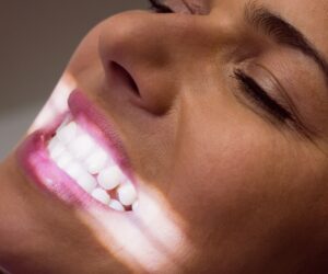 Teeth Whitening Tips For a Brighter Smile