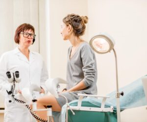 How to Approach Menopause: Expert Advice for Women