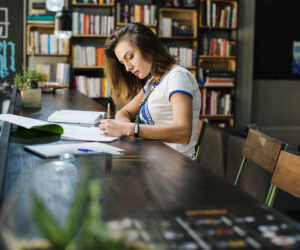 Essay Writing Services in the Age of AI Evolution or Erosion?