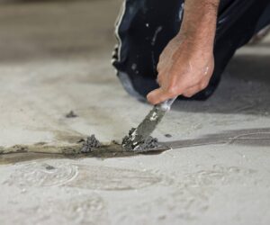 How to Use a Concrete Crack Patch Effectively for Long-Lasting Repairs?