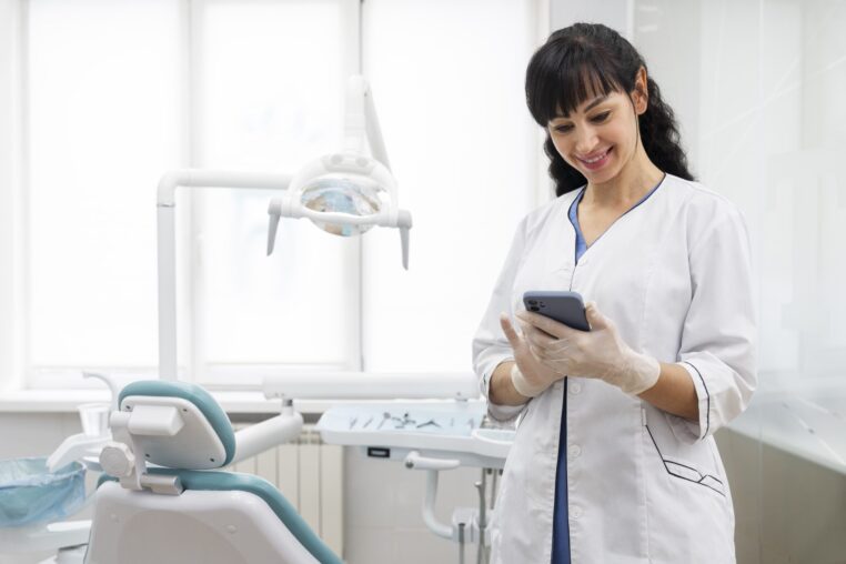 How Dental Billing Solutions Increase Clinic's Productivity