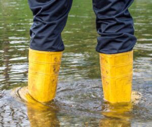Why Waterproof Work Boots Are Essential for Outdoor Construction Workers