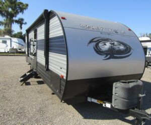 Is It Better to Buy a Used Forest River Wildwood Travel Trailer in Louisiana from a Dealer or Private Seller?